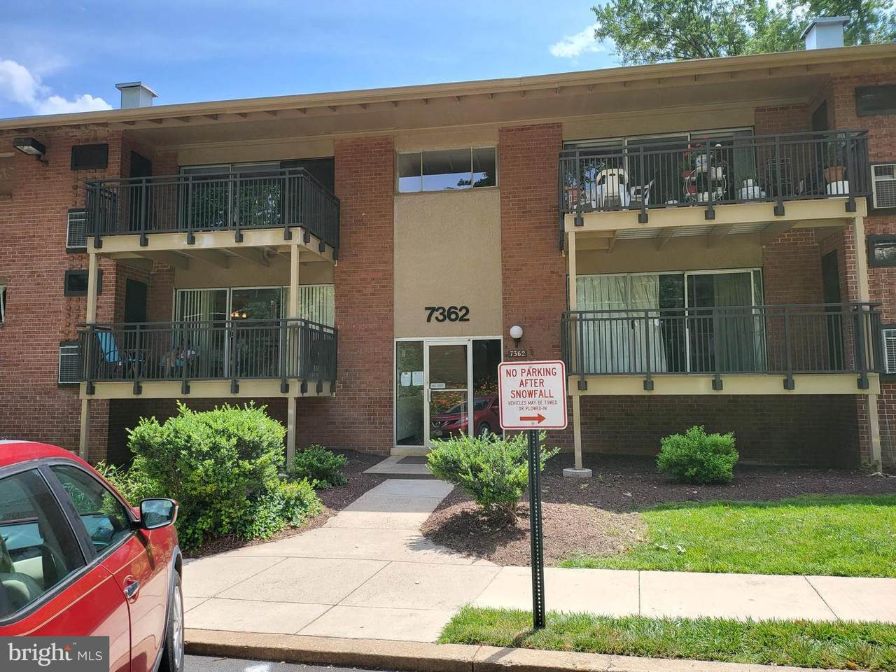 7362 Lee Highway - Photo 1