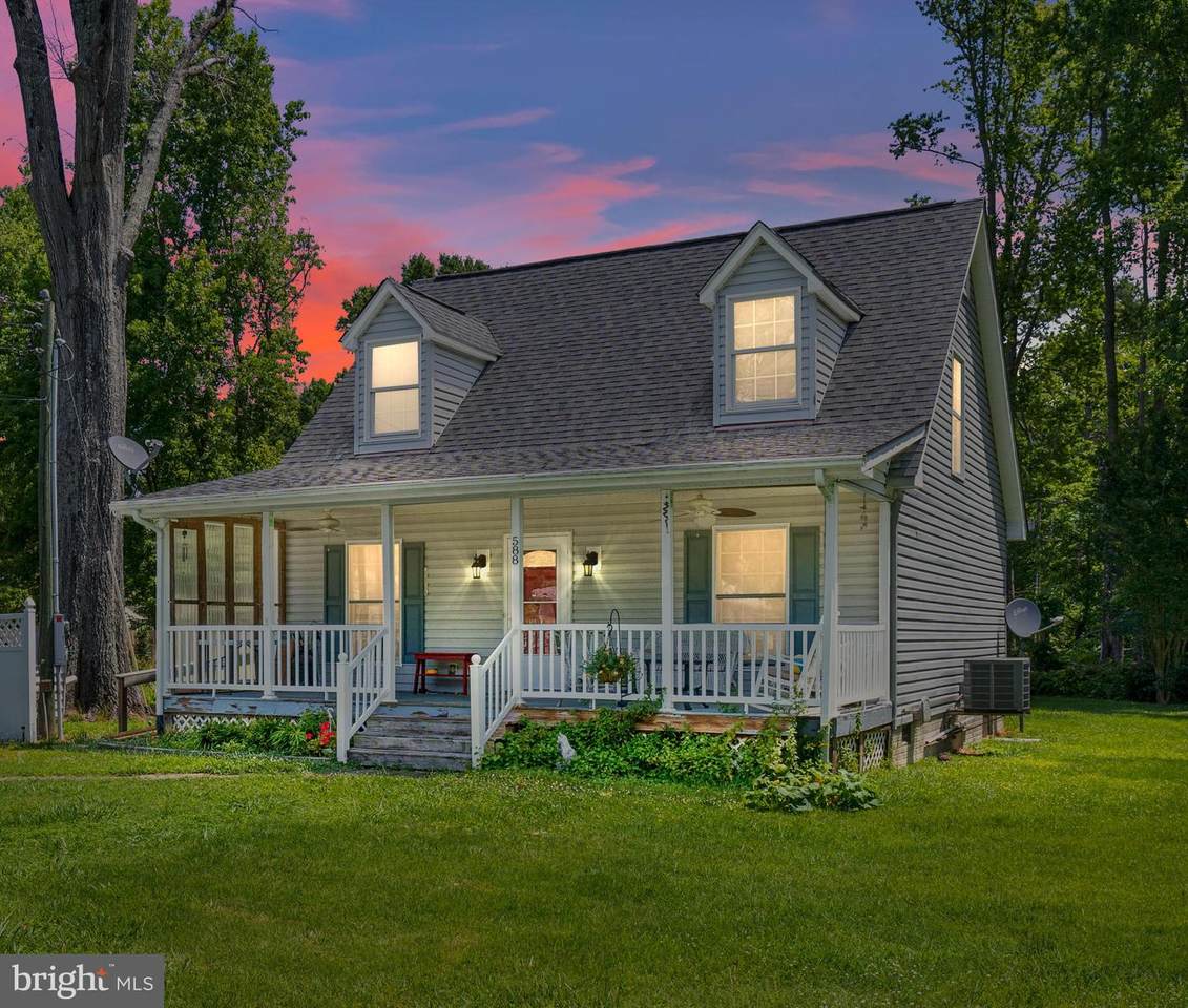 588 Wakefield Street - Photo 1