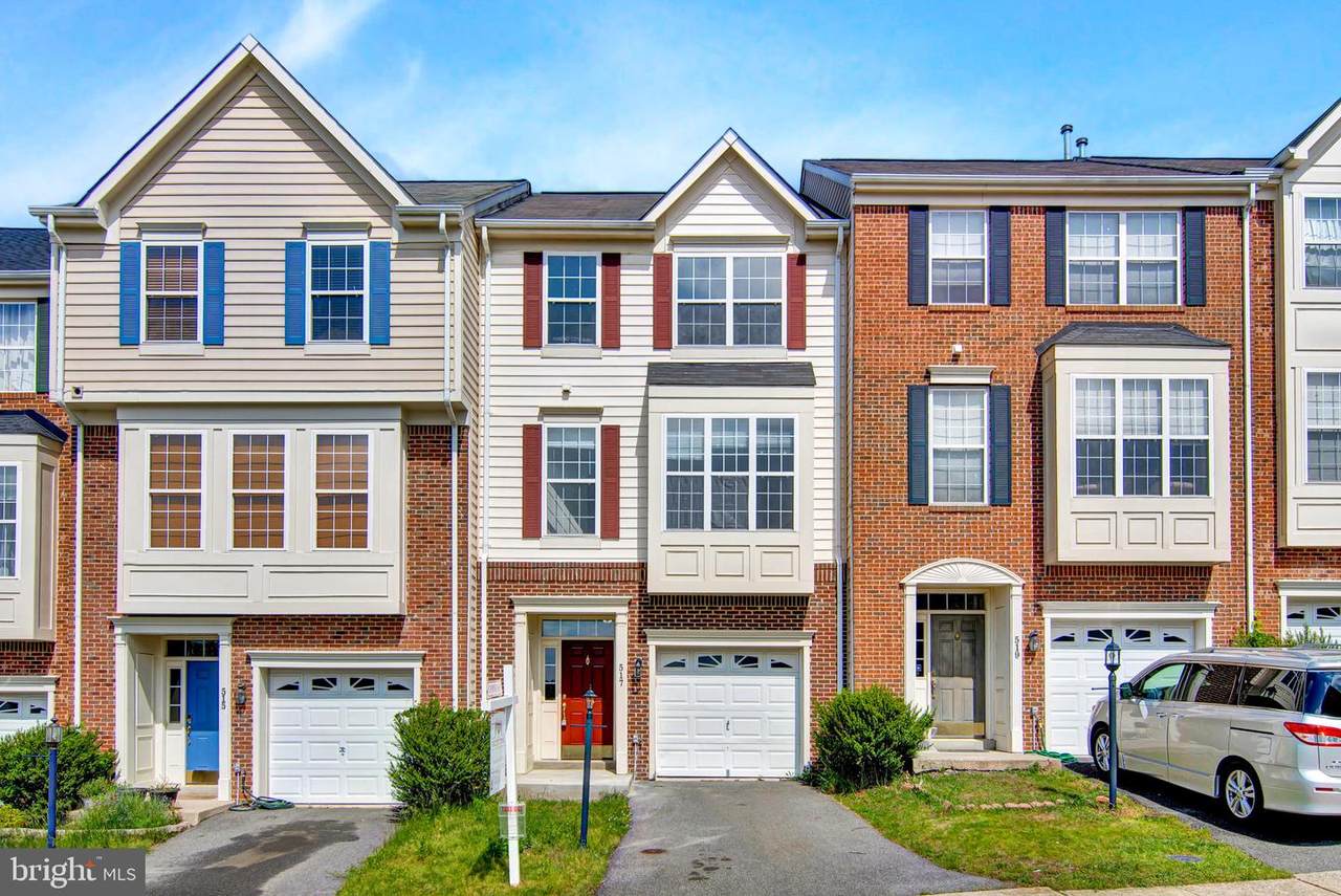517 PLANTERS TER NE - Photo 1