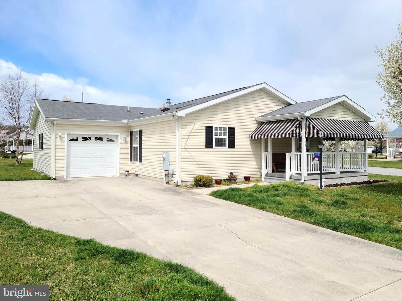 14 Dawson Lane - Photo 1
