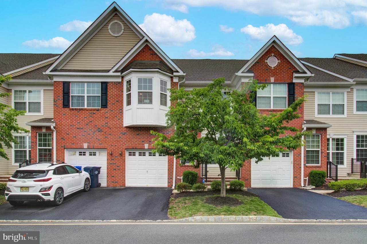 2375 Berkshire Lane - Photo 1