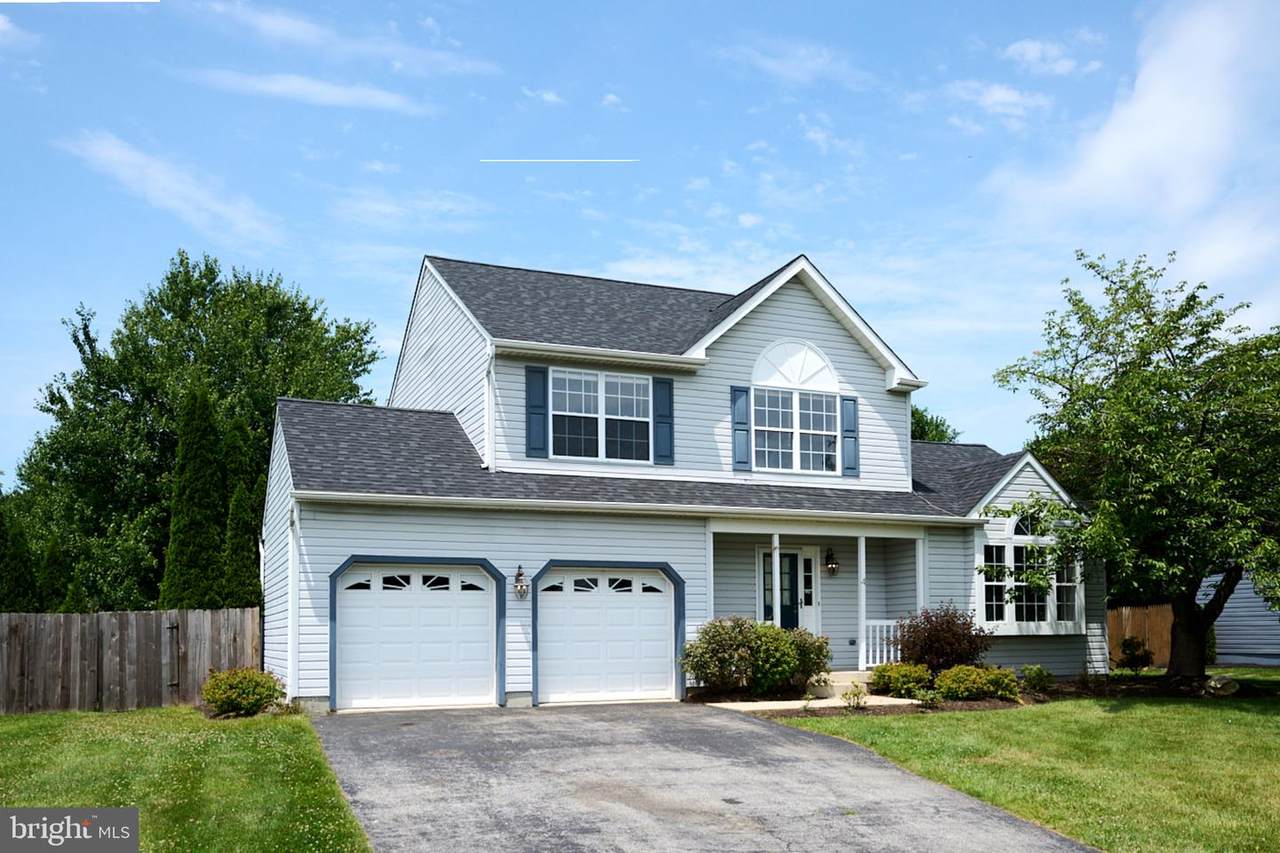 4 Elizabeth Court - Photo 1