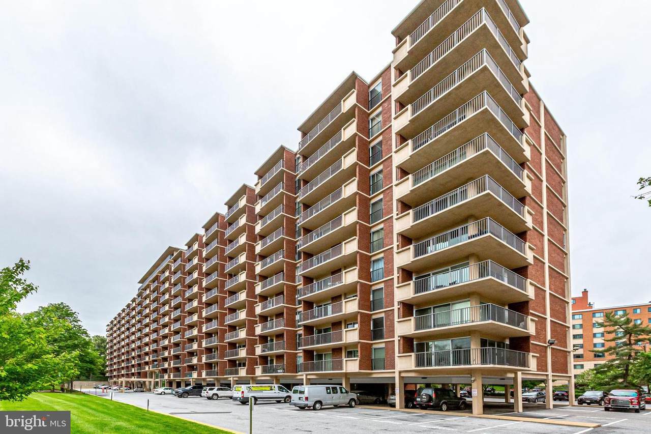 1300 Army Navy Drive - Photo 1