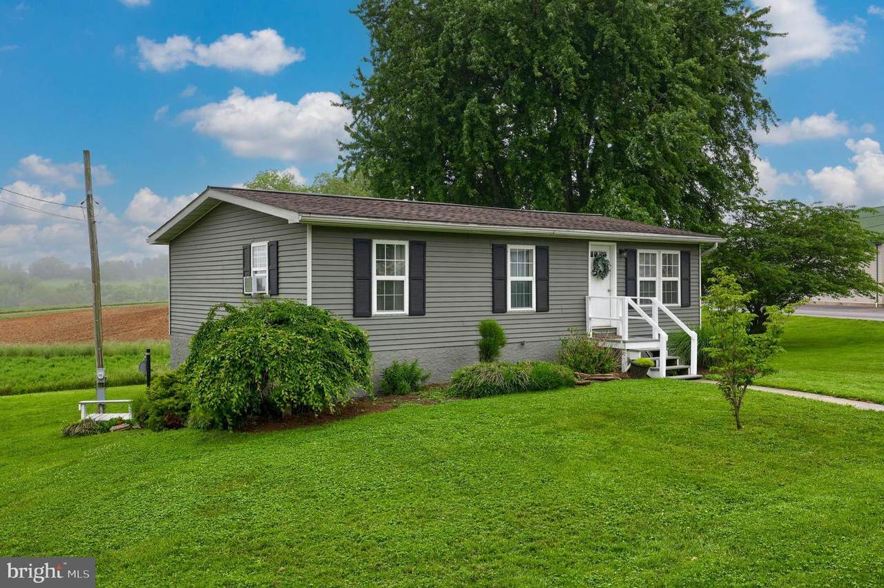 5036 Newport Road - Photo 1
