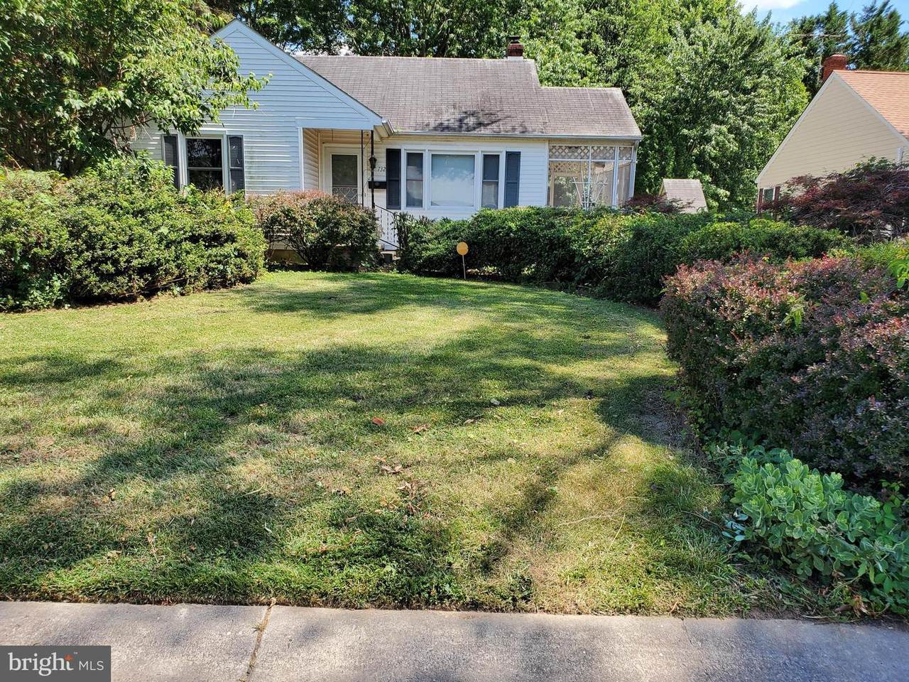 732 Halsey Rd - Photo 1