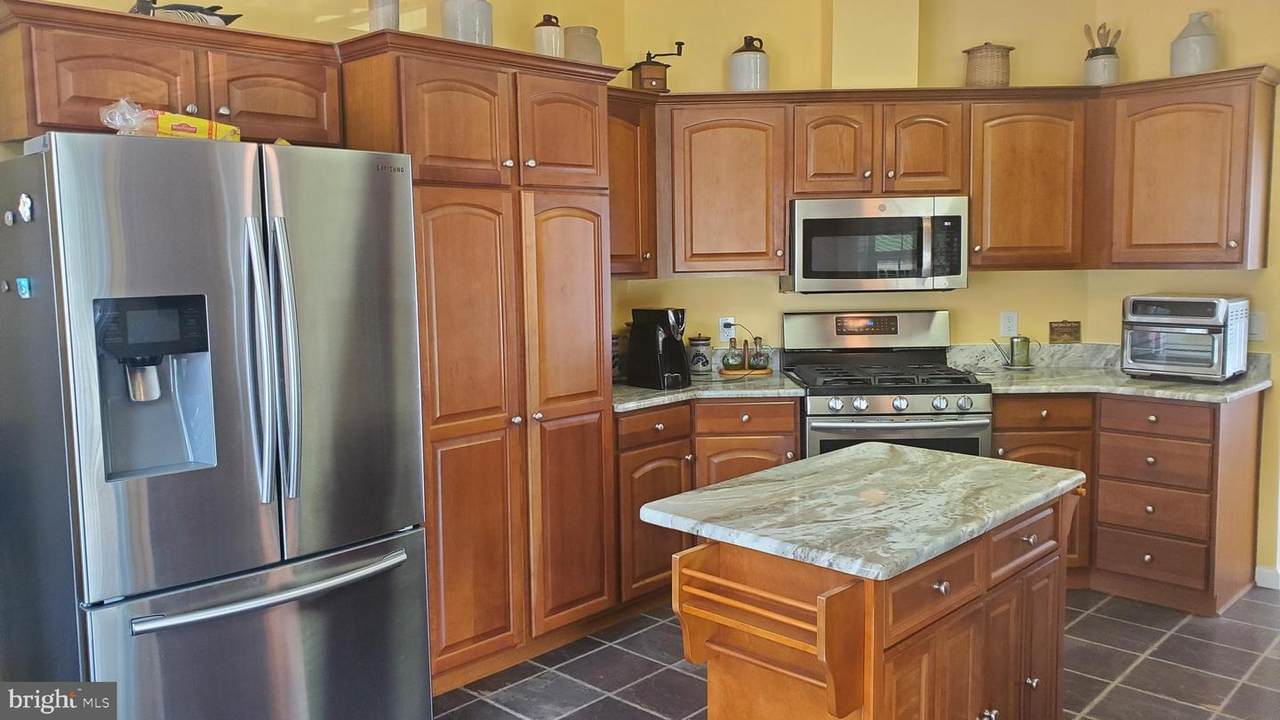 27 Fernwood Lane - Photo 1