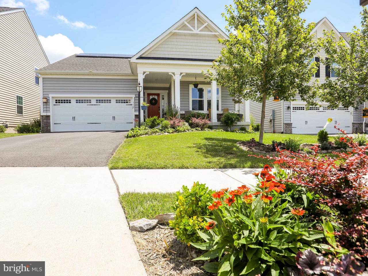 112 Emperor Drive - Photo 1