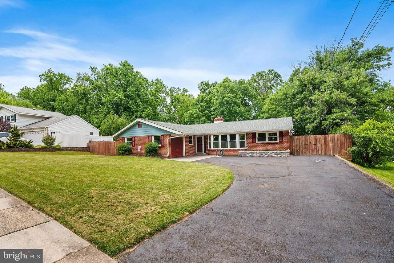 608 Oriole Lane - Photo 1