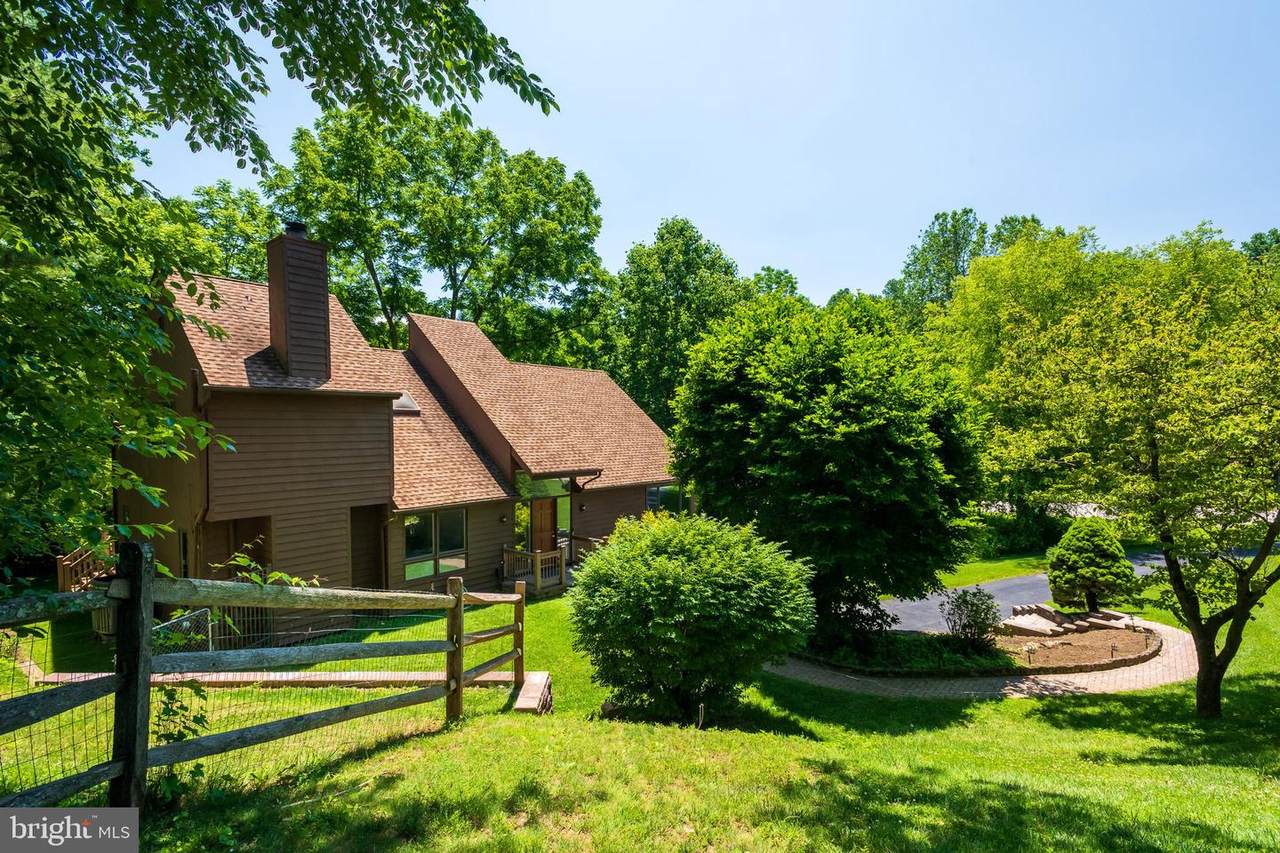 943 Hunt Road - Photo 1