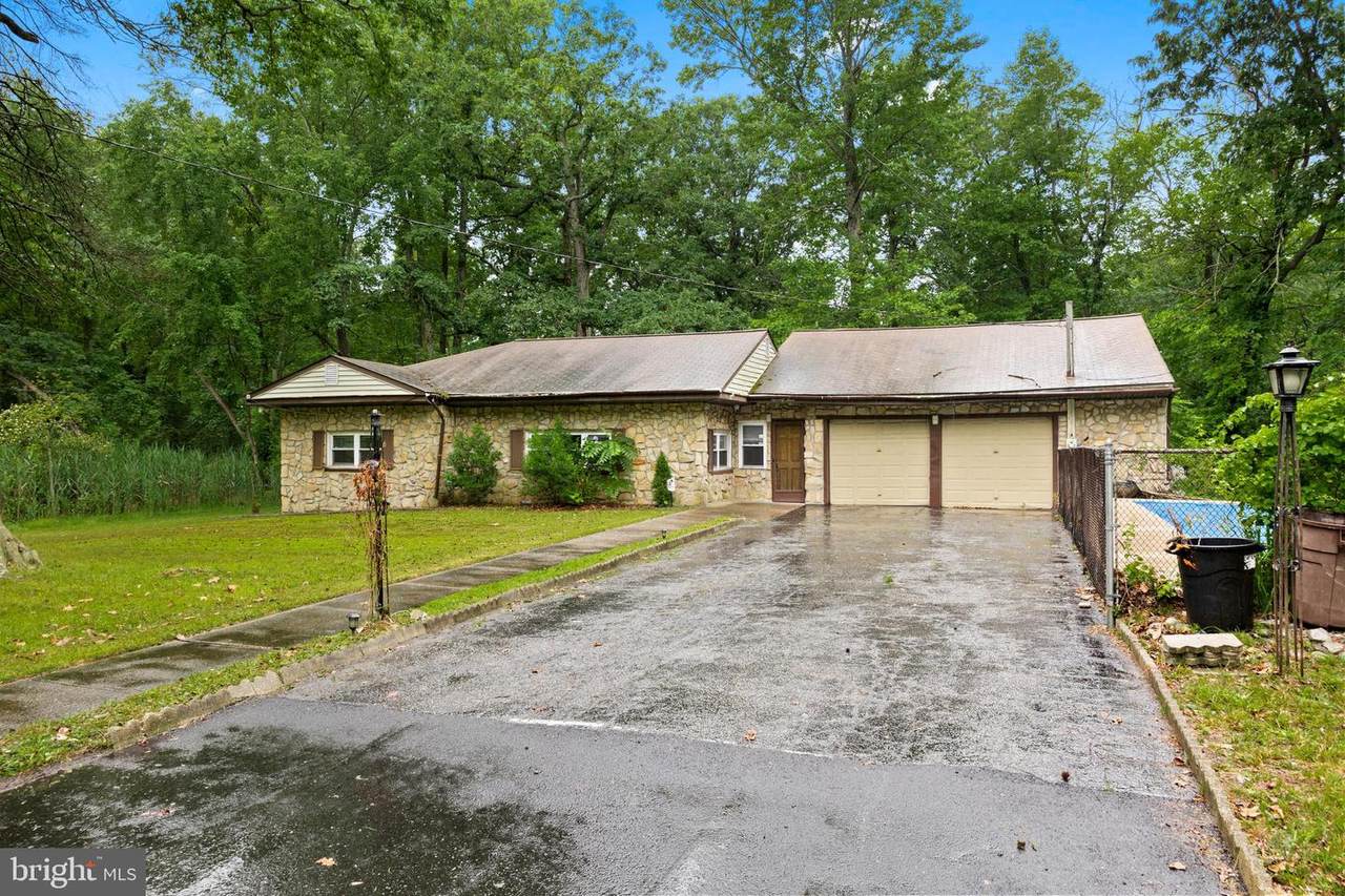 73 West Road - Photo 1
