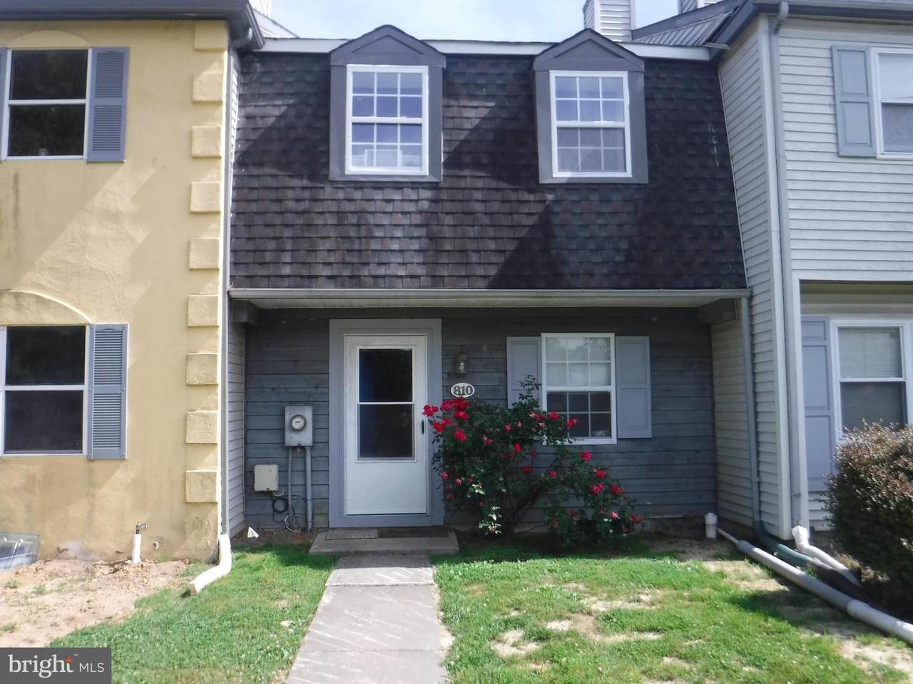 810 Woodcrest Drive - Photo 1