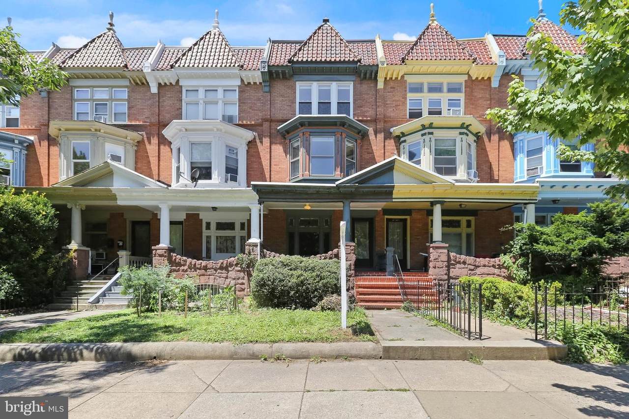 2722 Calvert Street - Photo 1