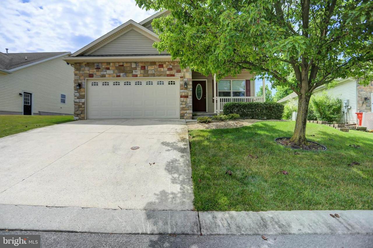 43 Colonial Court - Photo 1