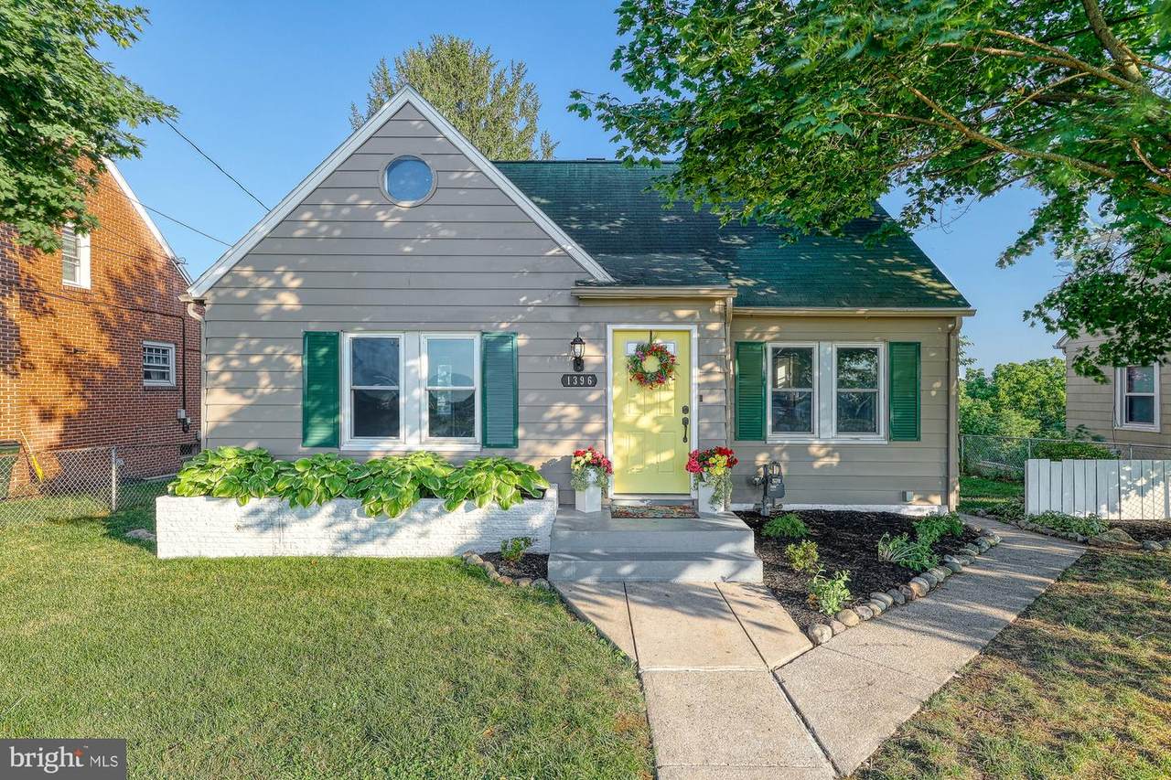 1396 Princess Street - Photo 1