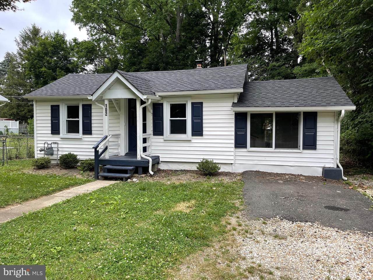 102 Highland Avenue - Photo 1