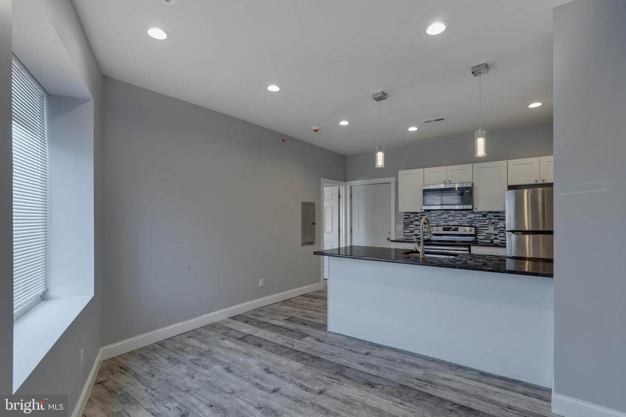 2323-25 Mifflin Street - Photo 1