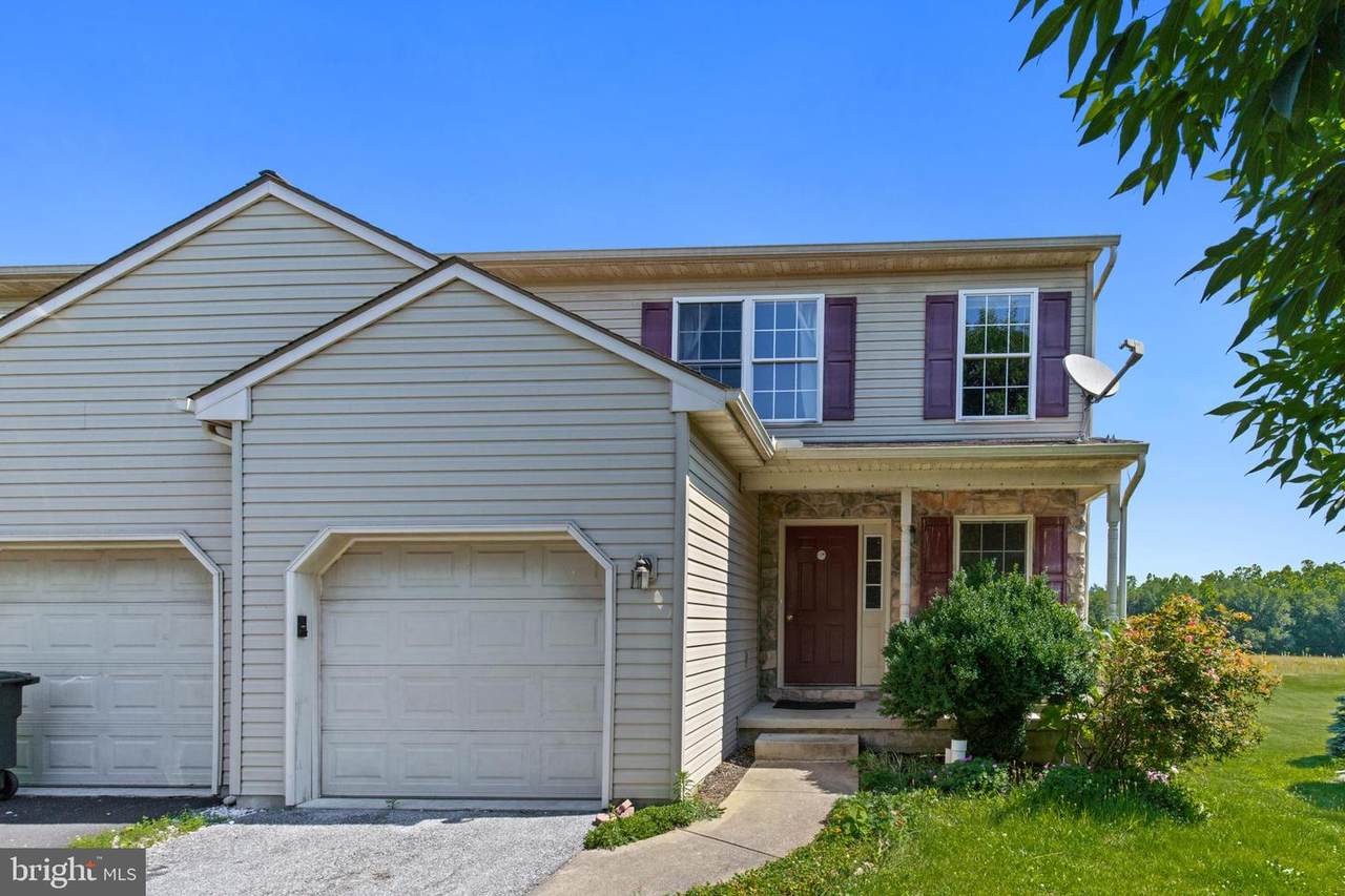 1104 Sterling Place - Photo 1