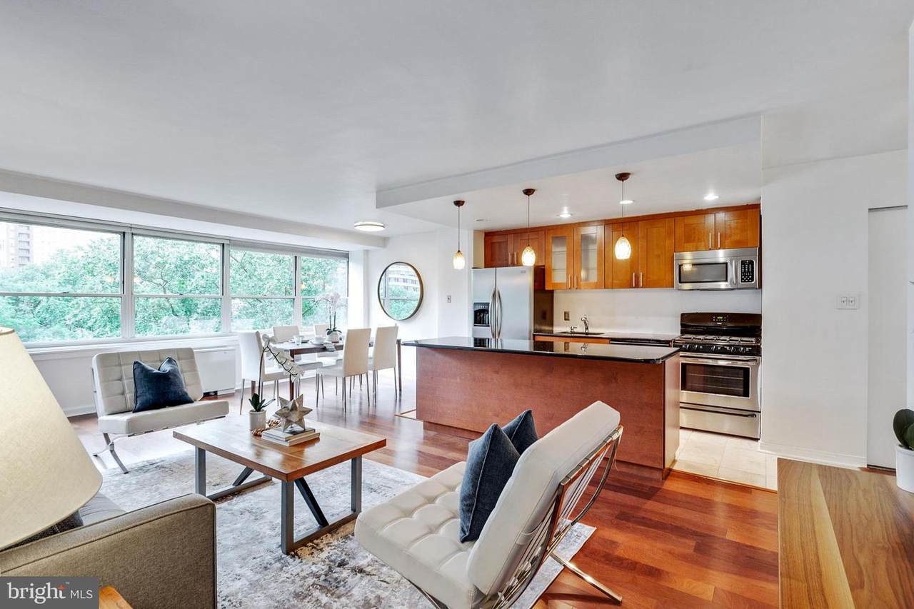 1810 Rittenhouse Square - Photo 1