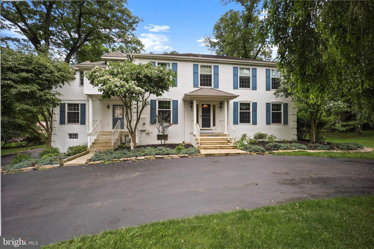 2365 Deerfield Drive - Photo 1