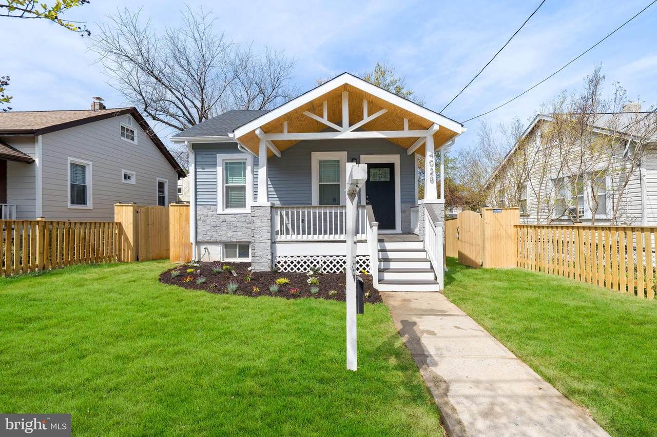 4028 22ND Street - Photo 1