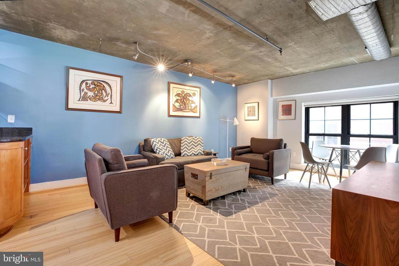 2328 Champlain Street - Photo 1
