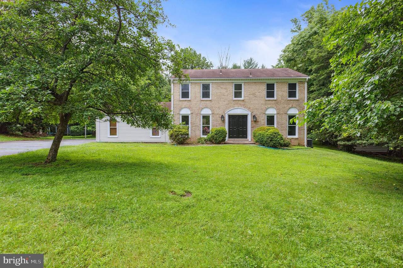 725 Forest Ridge Drive - Photo 1