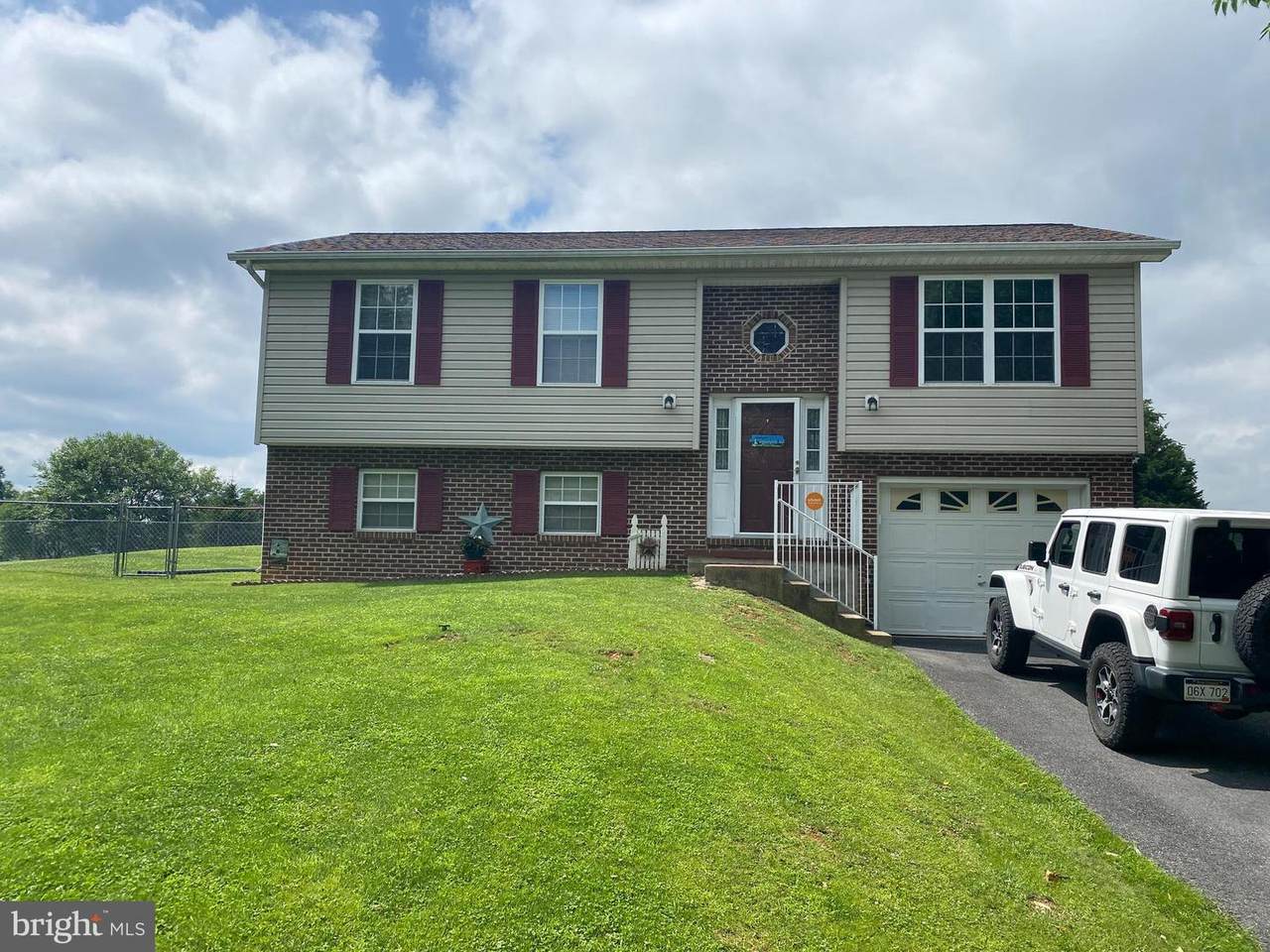 374 Canterbury Drive - Photo 1