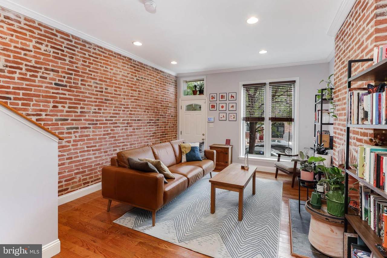 220 Milton Avenue - Photo 1