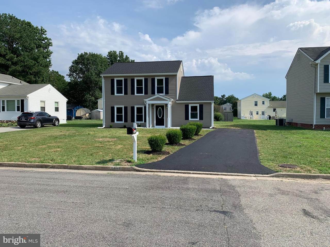 5607 Yates Lane - Photo 1