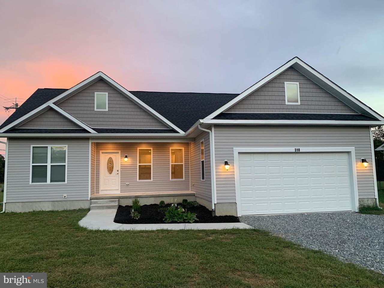 204 Clearview Drive - Photo 1