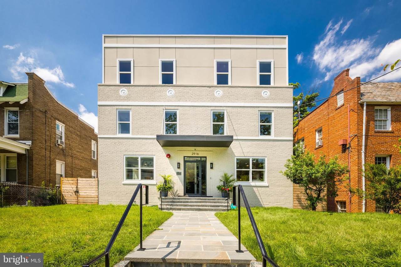 2916 P Street - Photo 1