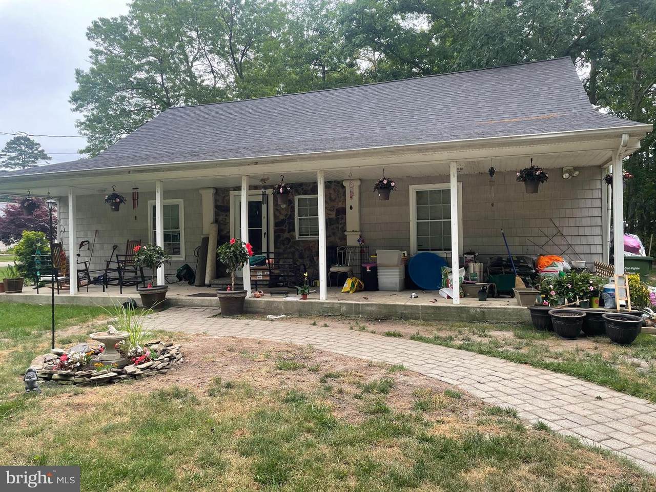 127 Franklin Avenue - Photo 1