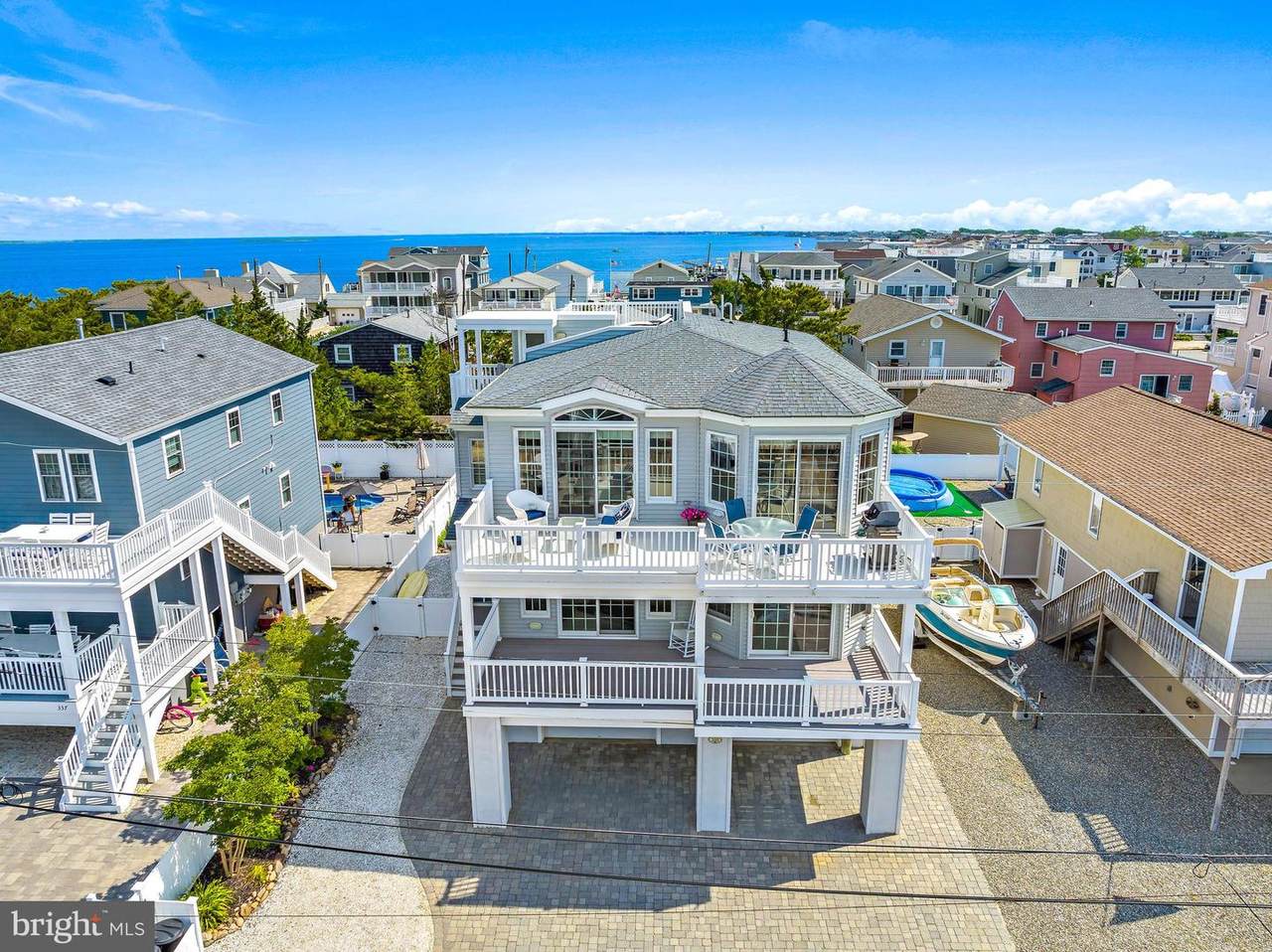 333 11TH Street - Photo 1