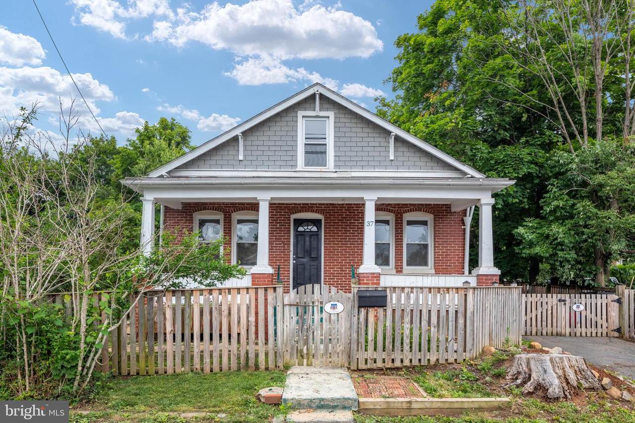 37 Jackson Avenue - Photo 1