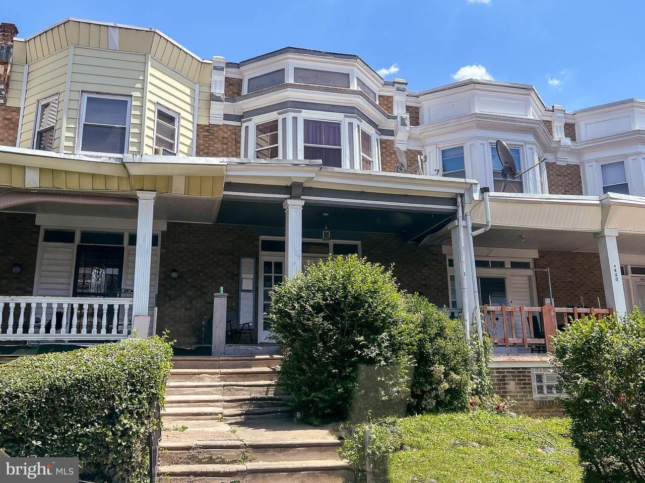 4845 Hutchinson Street - Photo 1