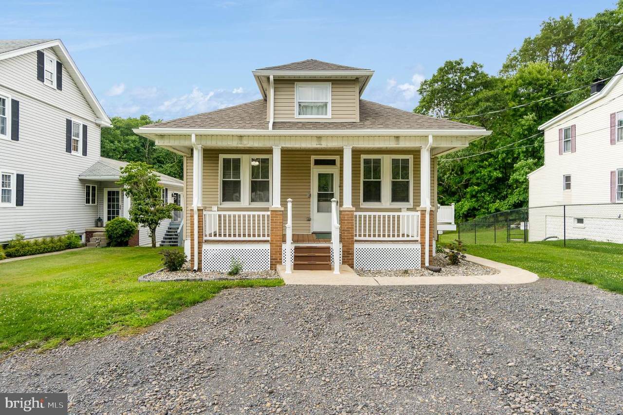 22 Village Road - Photo 1