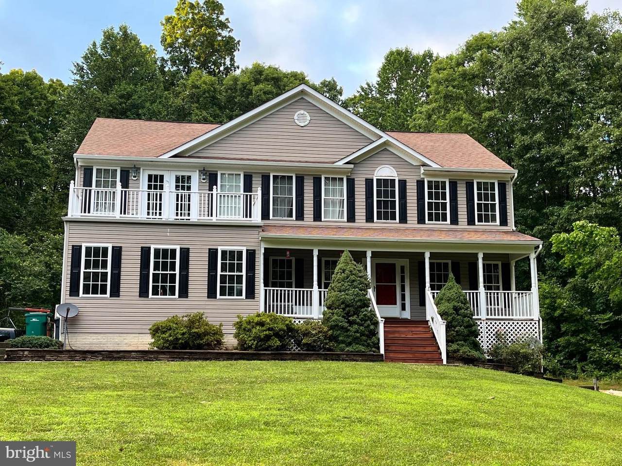 43 Tracey Lane - Photo 1