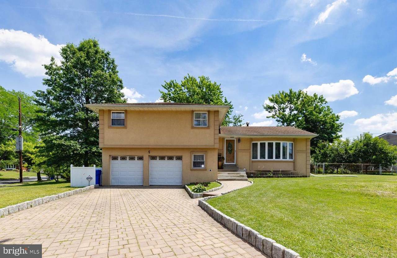 3 Knollwood Drive - Photo 1