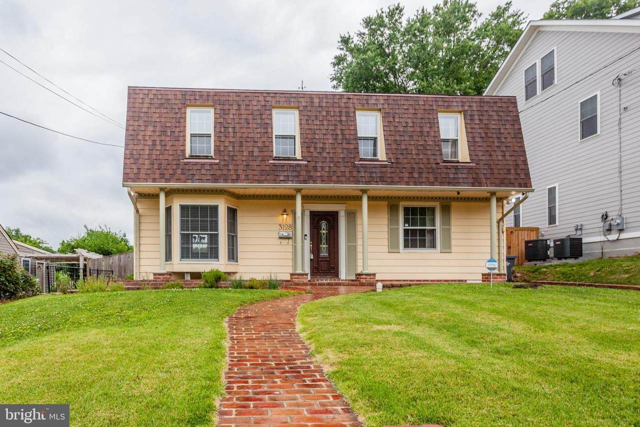 3128 Chepstow Lane - Photo 1