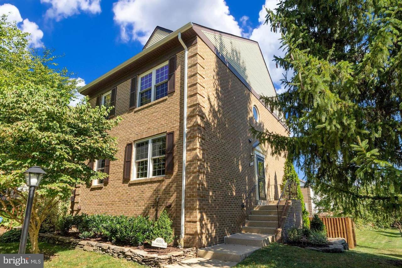 6050 Heatherwood Drive - Photo 1