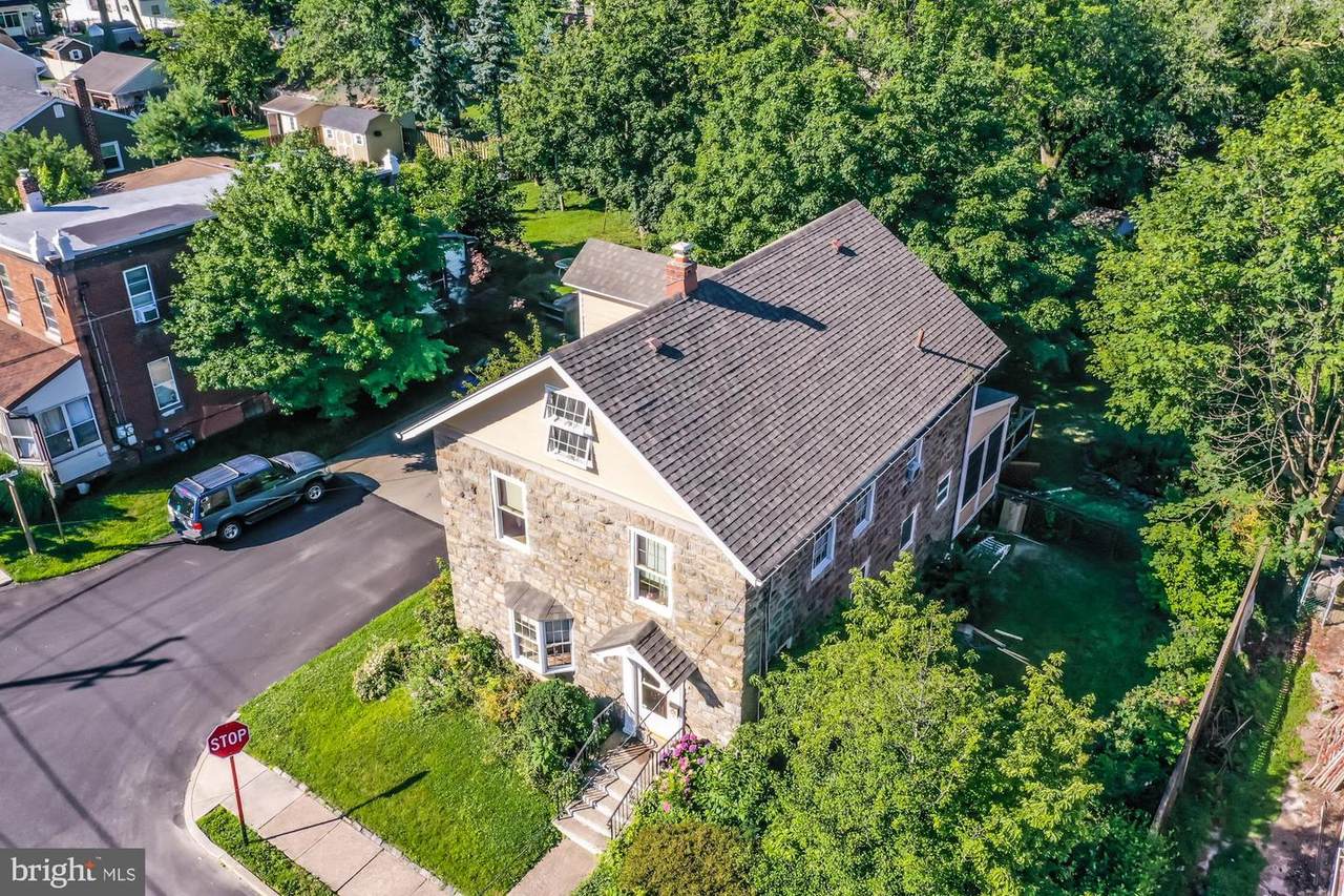 225 Forrest Ave - Photo 1