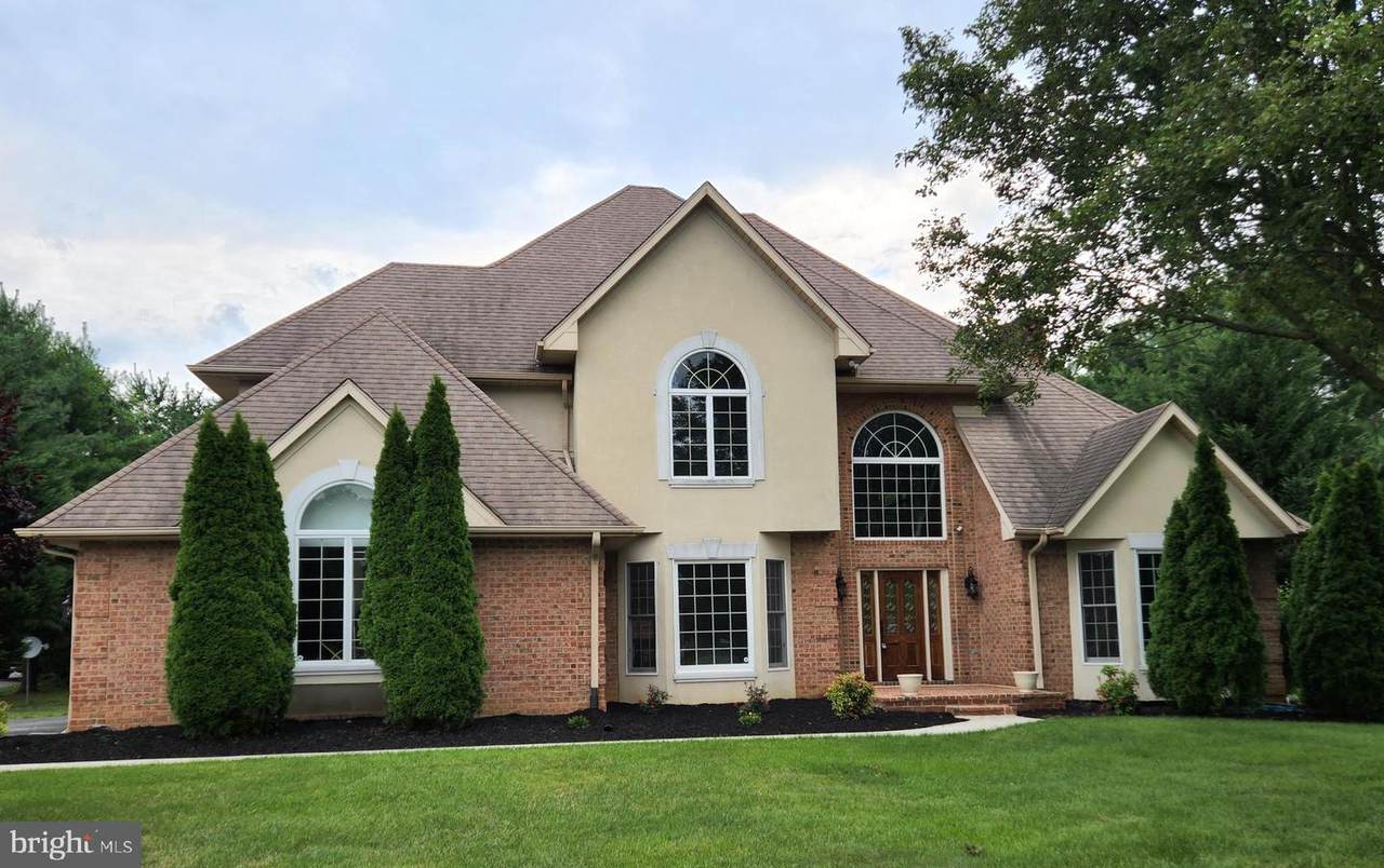 20305 Parkwood Court - Photo 1