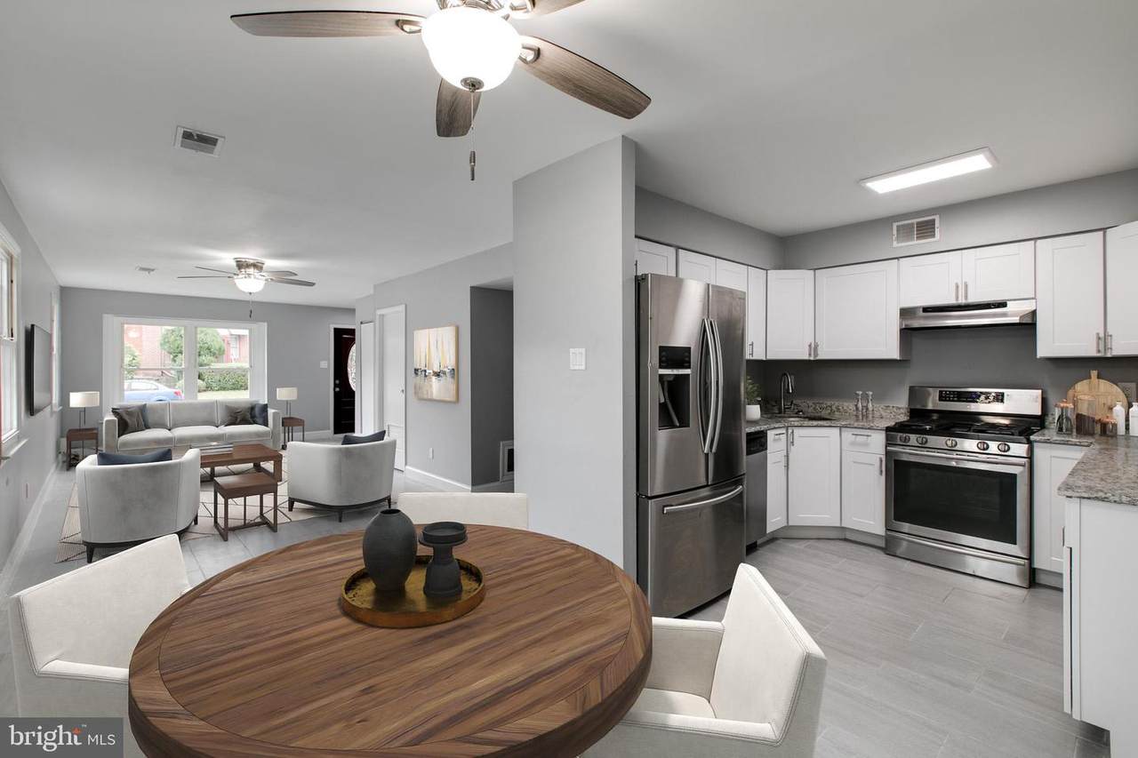939 Andrews Avenue - Photo 1