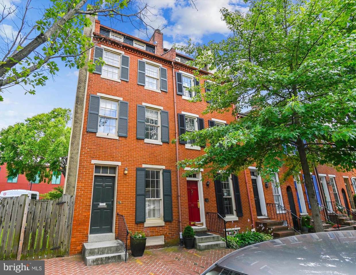 35 Montgomery Street - Photo 1