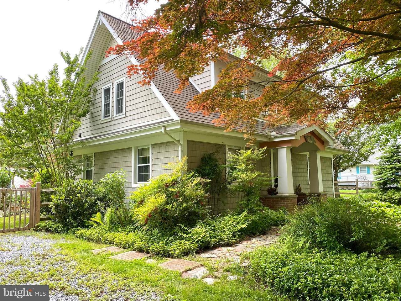 21095 Montana Avenue - Photo 1