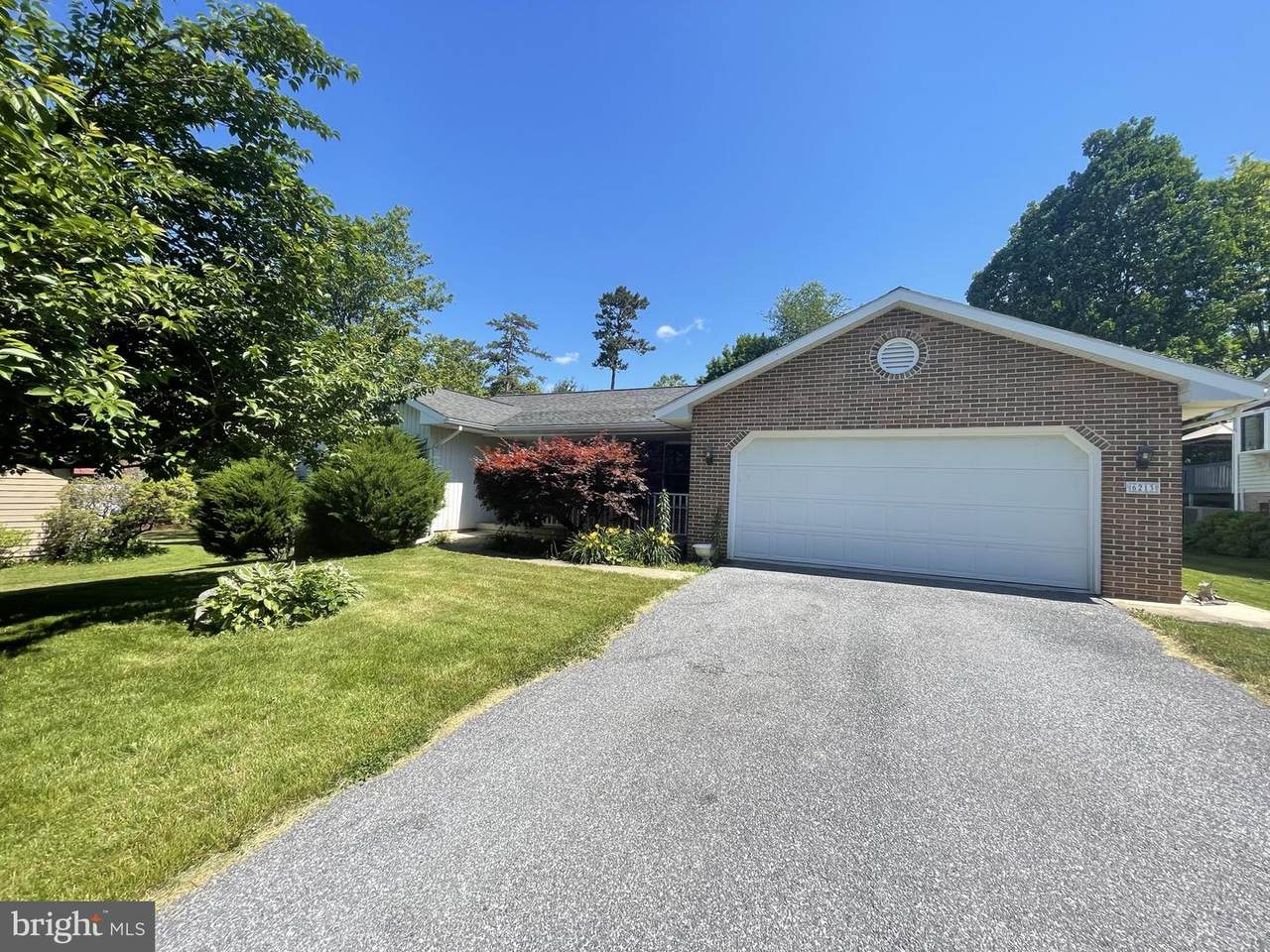 6213 Greenbriar Terrace - Photo 1