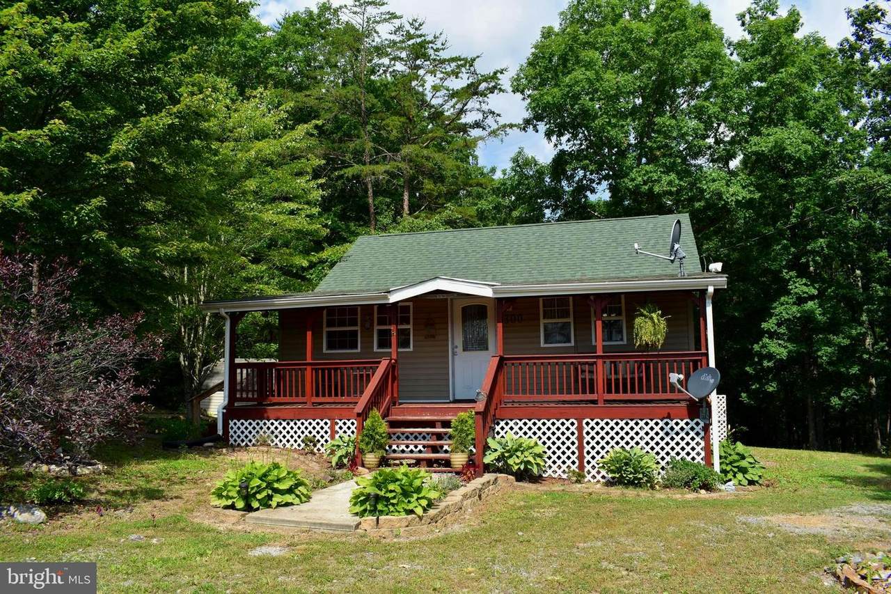 300 Linwood Drive - Photo 1