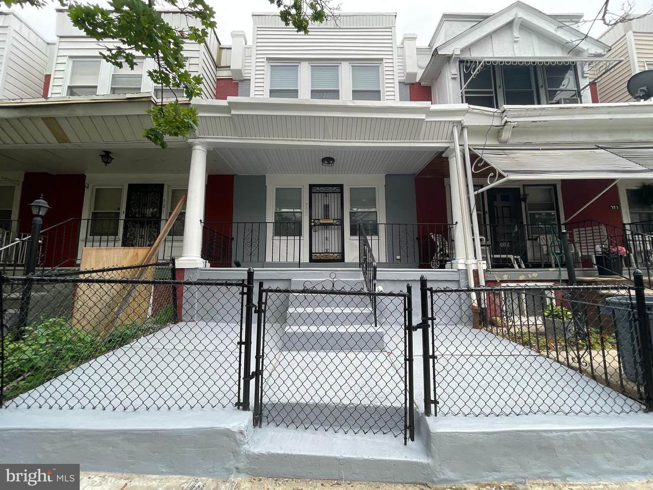 723 Cecil Street - Photo 1