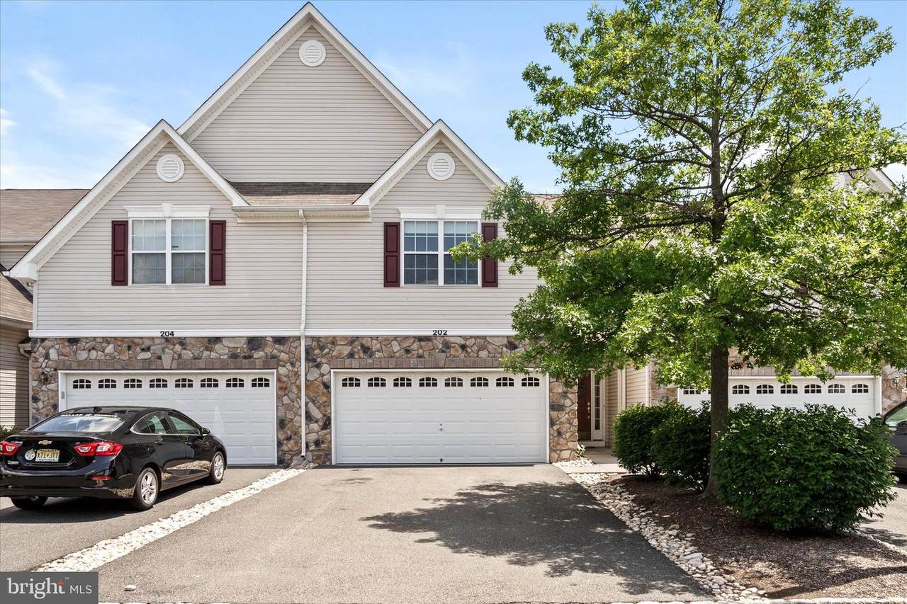 202 Concord Place - Photo 1
