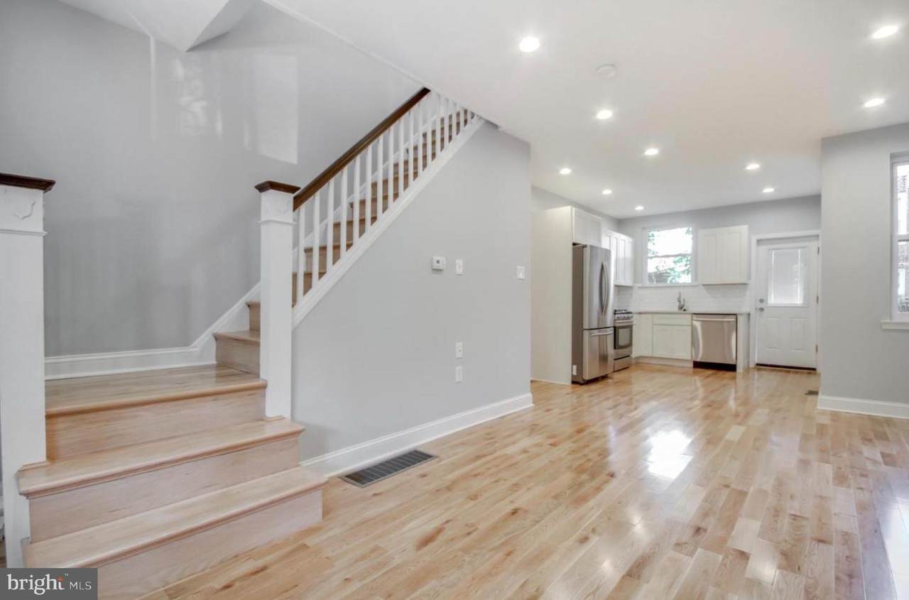 2610 Ingersoll Street - Photo 1